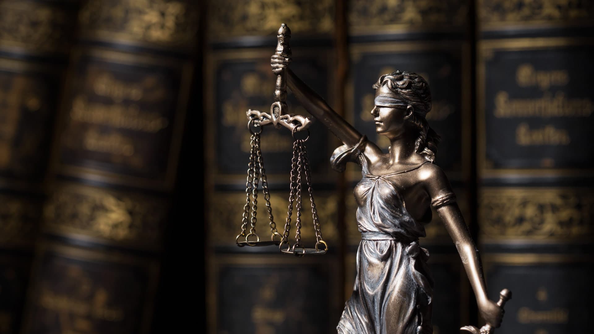 Llámenos si se encuentra inmerso en un procedimiento de derecho civil o patrimonial